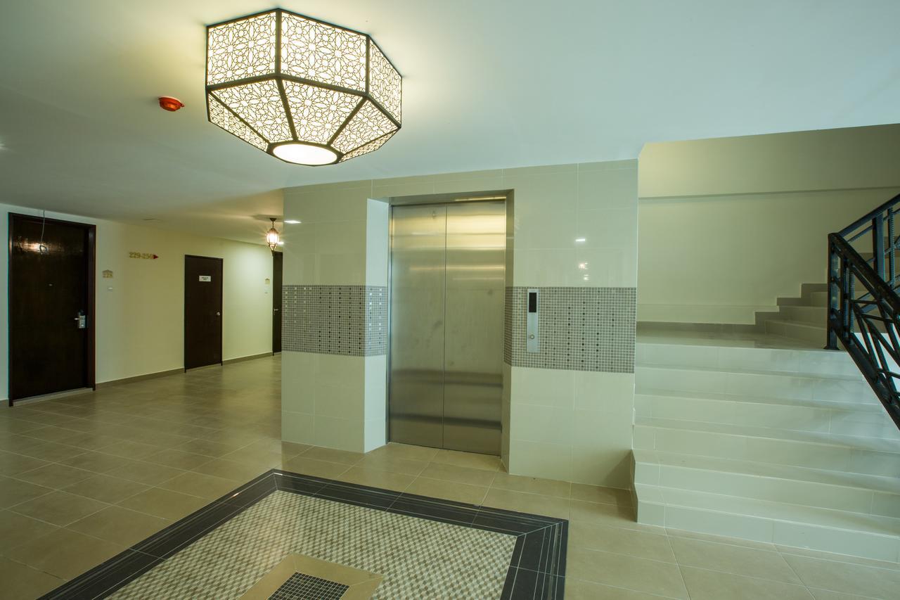 Humaira Hotel Танах-Мерах Экстерьер фото
