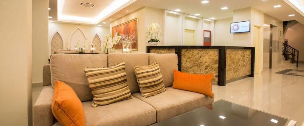 Humaira Hotel Танах-Мерах Экстерьер фото